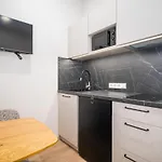 Airport-bus - 13 North - 1 Apartman Tallinn