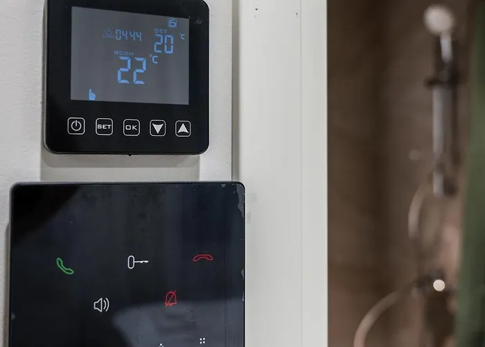 Airport-bus - 13 North - 1 * Reval