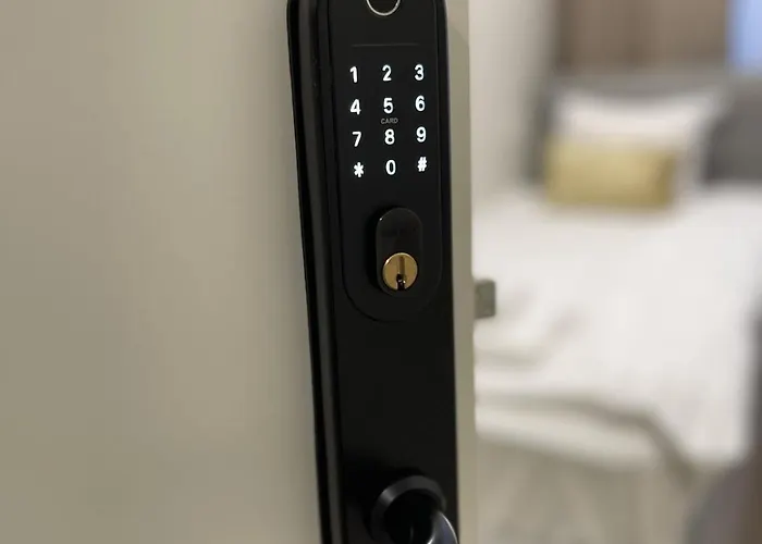 Apartment Airport-bus - 13 North - 1 Reval